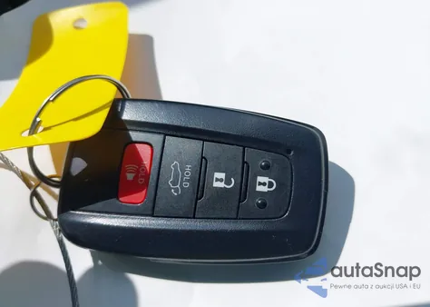 2023 Toyota Highlander Le из США, поврежденный, VIN 5TDKDRAHXPS513740